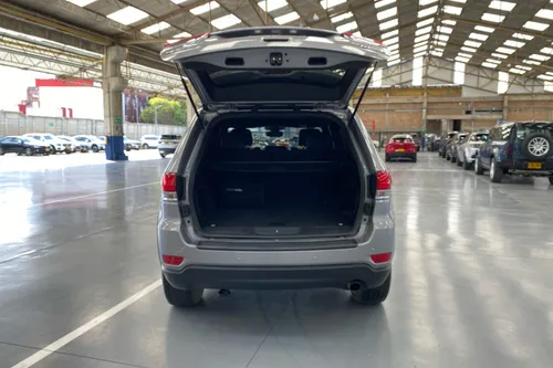 Jeep Grand Cherokee (4)(fl) Laredo 3600cc Tp 4x4