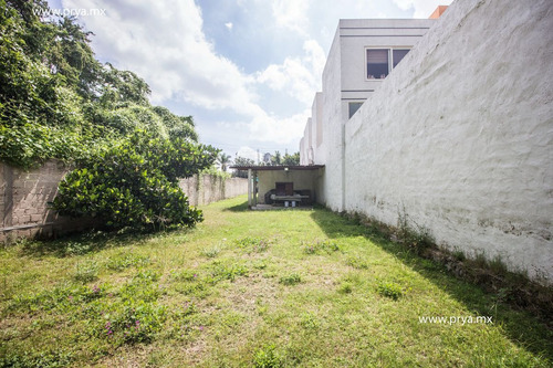 Imagen 1 de 14 de Terreno En Venta En La Colonia Cd. Granja, Zapopan