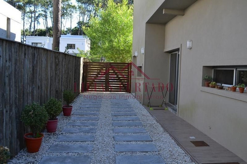Excelente Propiedad En Barrio Privado - Venta Y Alquiler- Ref: 1404