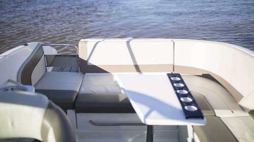 Imagen 17 de 25 de Lancha Cuddy Klase A K2400 No Quicksilver Nautica Milione 23
