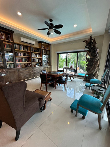 Imagen 2 de 30 de Venta De Casa En Puerto Cancun Frente A Canal
