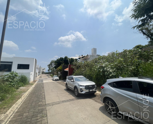 Terreno En Fraccionamiento Jardín Tetela