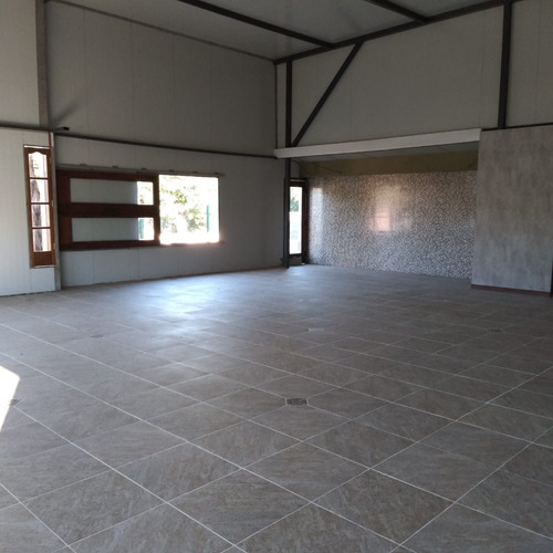 Dos Locales En Un Padrón En La Paz