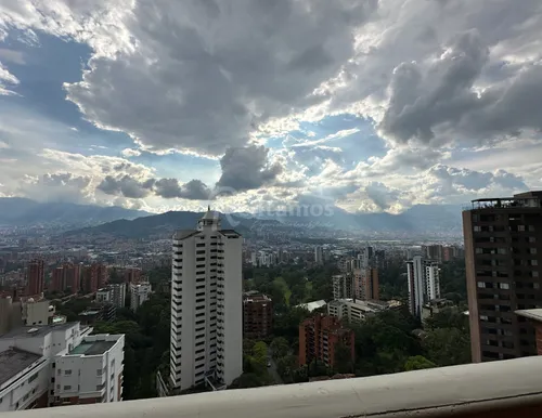 Apartamento En Arriendo En El Poblado. Cod A776155
