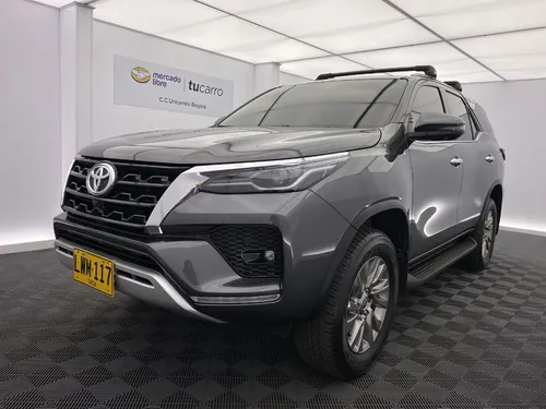 Toyota Fortuner 2.7 Srv At 4x2