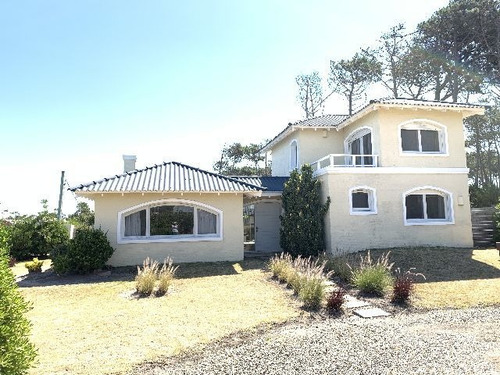Casas En Alquiler 4 Dormitorios Montoya Punta Del Este - Dl194