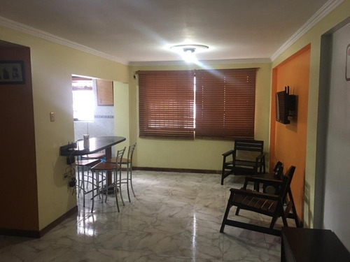 Imagen 2 de 11 de Apartamento Res. Parima I, Ina-028