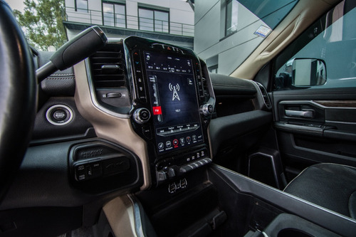 Imagen 14 de 19 de Ram 2500 6.7l Laramie 4x4