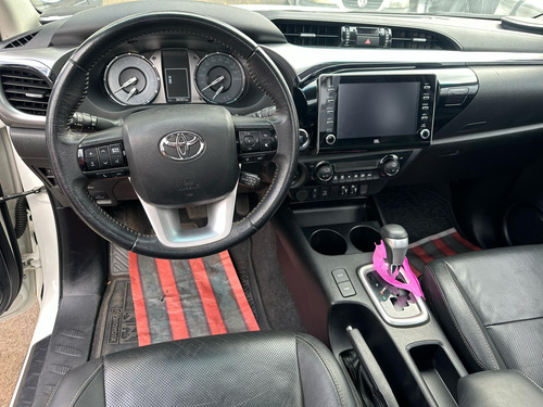Toyota Hilux 2.8 Tdi Cab. Simples Chasis 4X4 2P