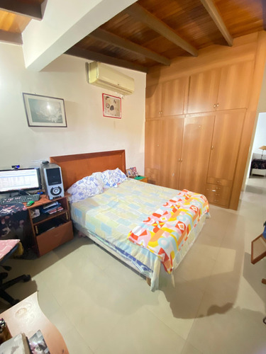 Guatire Town House Doral