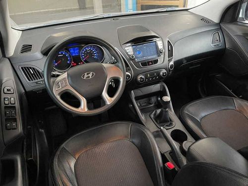 Imagem 11 de 15 de Hyundai Ix35 4x2 Mt 2.0 16v Gas. (imp) 4p