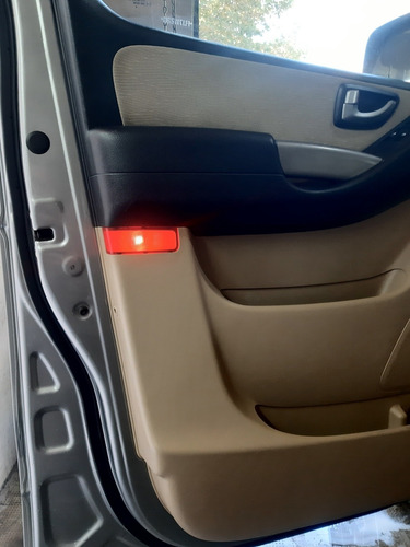 Imagen 13 de 18 de Hyundai H1 2015 2.4 Premium 1 175cv 4at