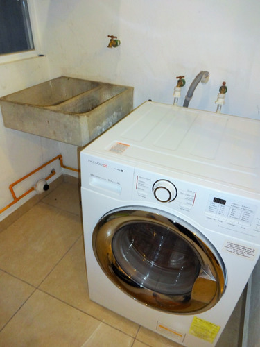 Imagen 12 de 14 de Departamento En Venta. Metro Portales. Albert. 2r, 2b, 1e.