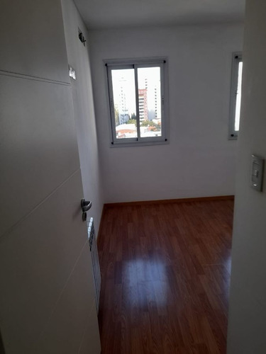 Imagen 8 de 13 de Hermoso Departamento 3 Ambientes En El Centro De Banfield