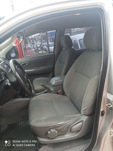 Toyota Hilux 3.0 Tdi Srv Cab Doble 4x2 (2009) 2009