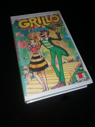 Película Un Grillo En La Ciudad Vhs