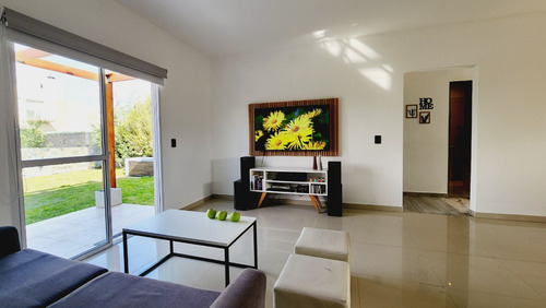 Imagen 13 de 30 de Casa Barrio Cerrado Laguna Azul Pileta Ezeiza