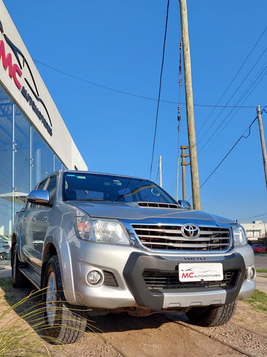 Toyota Hilux 3.0 Cd Srv Cuero 4x4 5at - A4