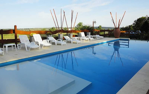 Plastificado De Piscinas, Reparación Piletas De Hormigon