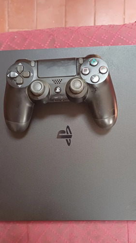 Ps 4 Con Dos Juegos Y Un Jostik Original Muy Poco Uso