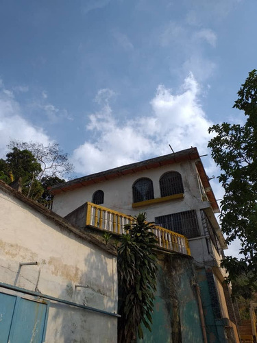 Casa En Venta En Carayaca