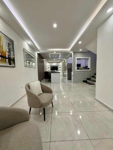 Venta Townhouse Karol Home Ii Prol Av Aragua La Morita