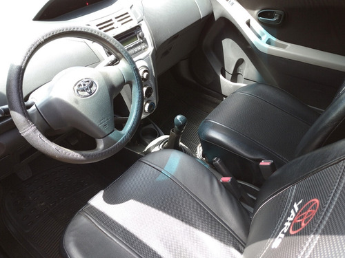 Imagen 10 de 15 de Toyota Yaris - Sincronica