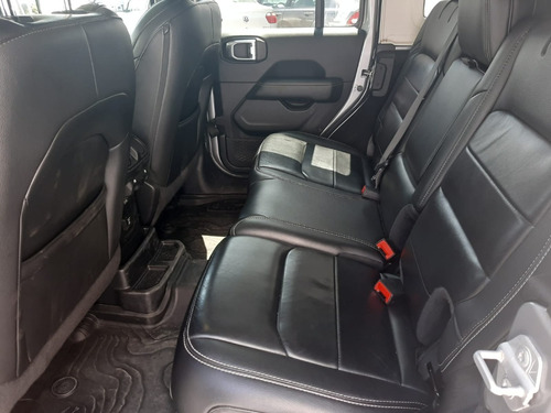 Imagen 7 de 15 de Jeep Sahara 2019