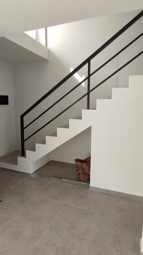 Imagen 12 de 20 de Venta Duplex 3 Dormitorios En City Bell. 460 Y 21c