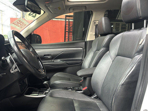 Mitsubishi Outlander 2.2 MIVEC DI-D DIESEL HPE-S AWD AUTOMÁTICO