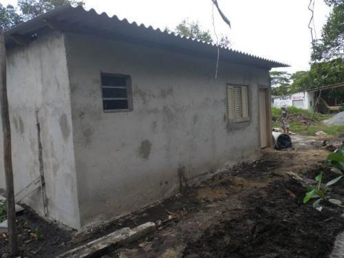 Imagem 3 de 4 de Casa Em Conta Perto Da Praia Itanhaém/sp Espaço Para Piscina