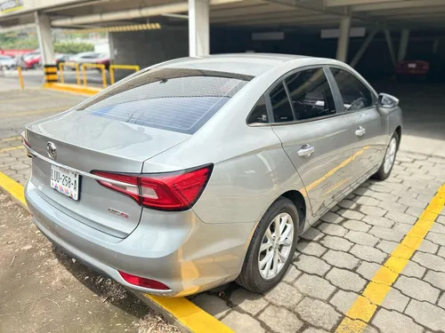 MG 5 1.5 Excite Cvt