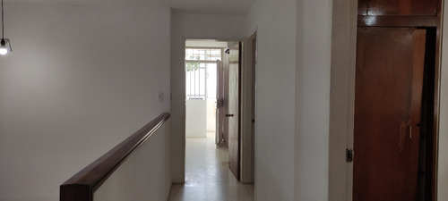 Imagen 4 de 16 de El Cafetal Oportunidad De Bonita Casa En Calle Cerrada, Jardín Y Anexo