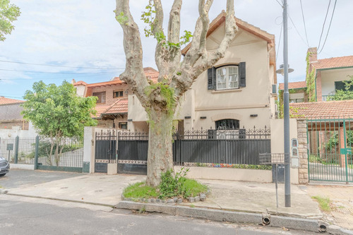 Casa En Olivos