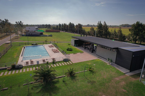 Terreno En Venta En Barrio Privado Pinares Del Sur