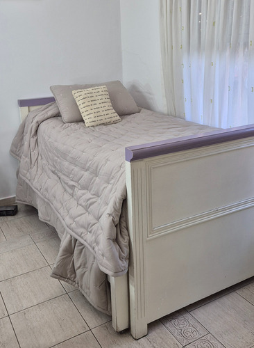 Cama Nido 2 Camas. A Reparar Ver Fotos. Blanco Con Detalle En Lila (Usado)