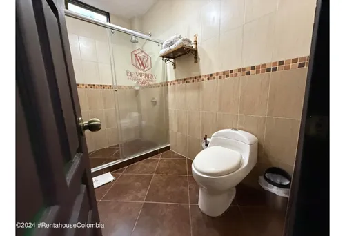 Comercial En Barranquillita Rah Co: 25-1169