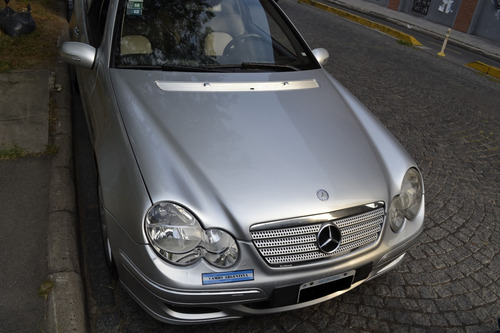 Imagen 21 de 25 de Mercedes-benz Clase C 2.3 C230 Sportcoupe V6 Evolution