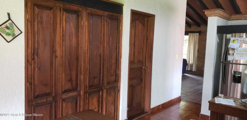 Imagen 8 de 14 de Casa De 1 Planta, Jardín Y Sala De Tv, Colinas Del Bosque. Venta