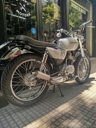 Suzuki Ax 100