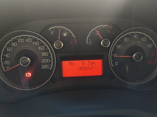 Fiat Doblo 1.8 MPI ESSENCE 7L 16V FLEX 4P MANUAL