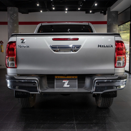 Imagen 7 de 15 de Toyota Hilux 2.4 4x4