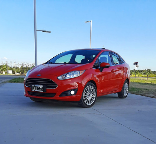 Ford Fiesta Kinetic 1.6 Sedan Titanium 120cv