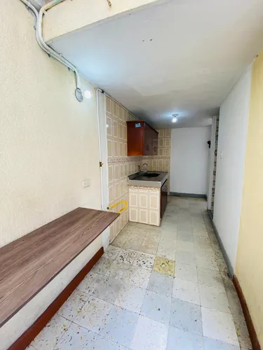 Vendo Casa Unifamiliar De Dos Pisos Barrio Los Alamos