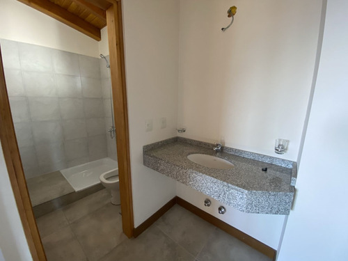 Imagen 9 de 17 de Venta Departamento 2 Dormitorios En Centro De Bariloche