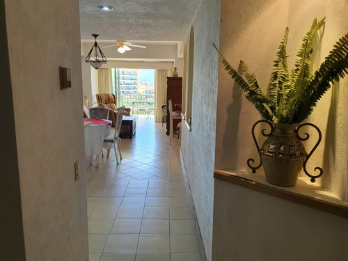 Imagen 6 de 14 de Bonito Departamento En Renta Ubicado En Condominio Bay View Grand, Marina Vallarta