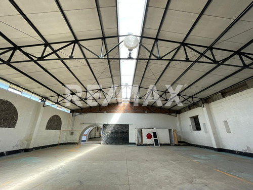 Renta De Nave Industrial De 10,000 M2