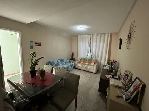 Vende-se Sobrado Sta Emília.