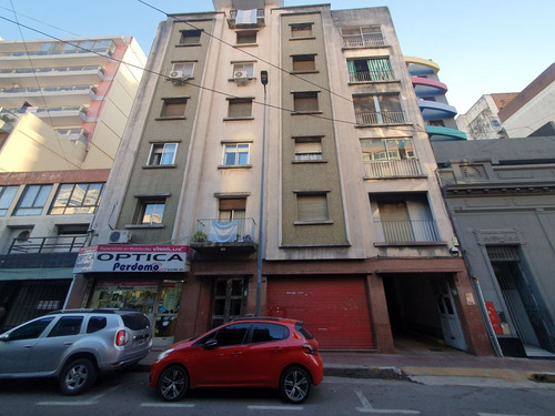 Semipiso De 185m² Cub + Cochera + Terraza De 26m²