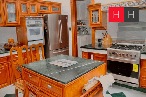 Casa En Venta En Zavaleta